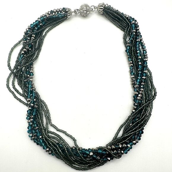 Premier Designs "Seaside" seed bead/ faceted glass with magnet clasp necklace! - Picture 1 of 12